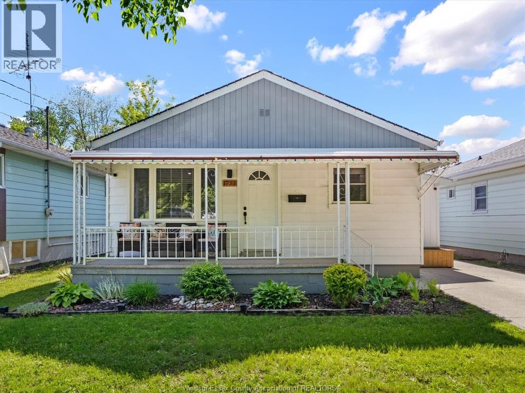 1733 GLENDALE AVENUE in East Windsor