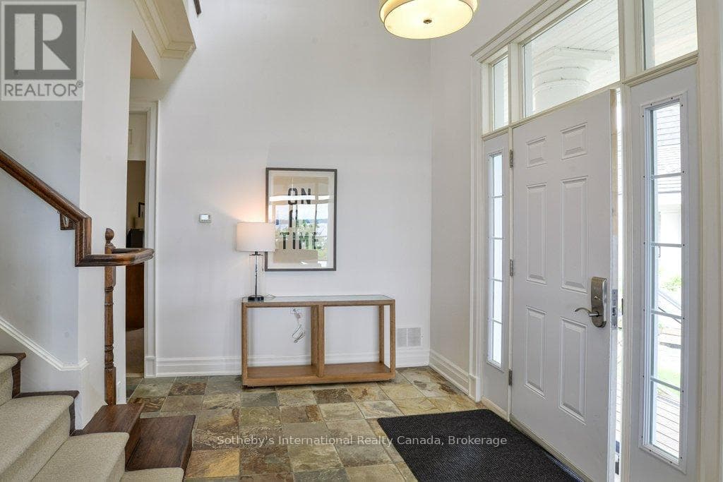 T202 (B2) - 1869 MUSKOKA ROAD 118 W, OnePoint — photo 3