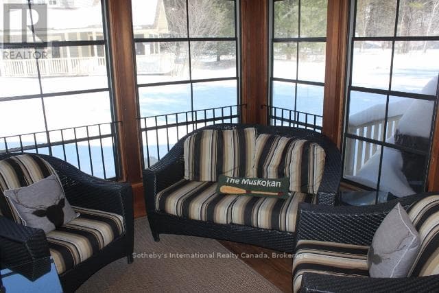 C4 W9 - 3876 MUSKOKA ROAD 118 ROAD W, OnePoint — photo 3