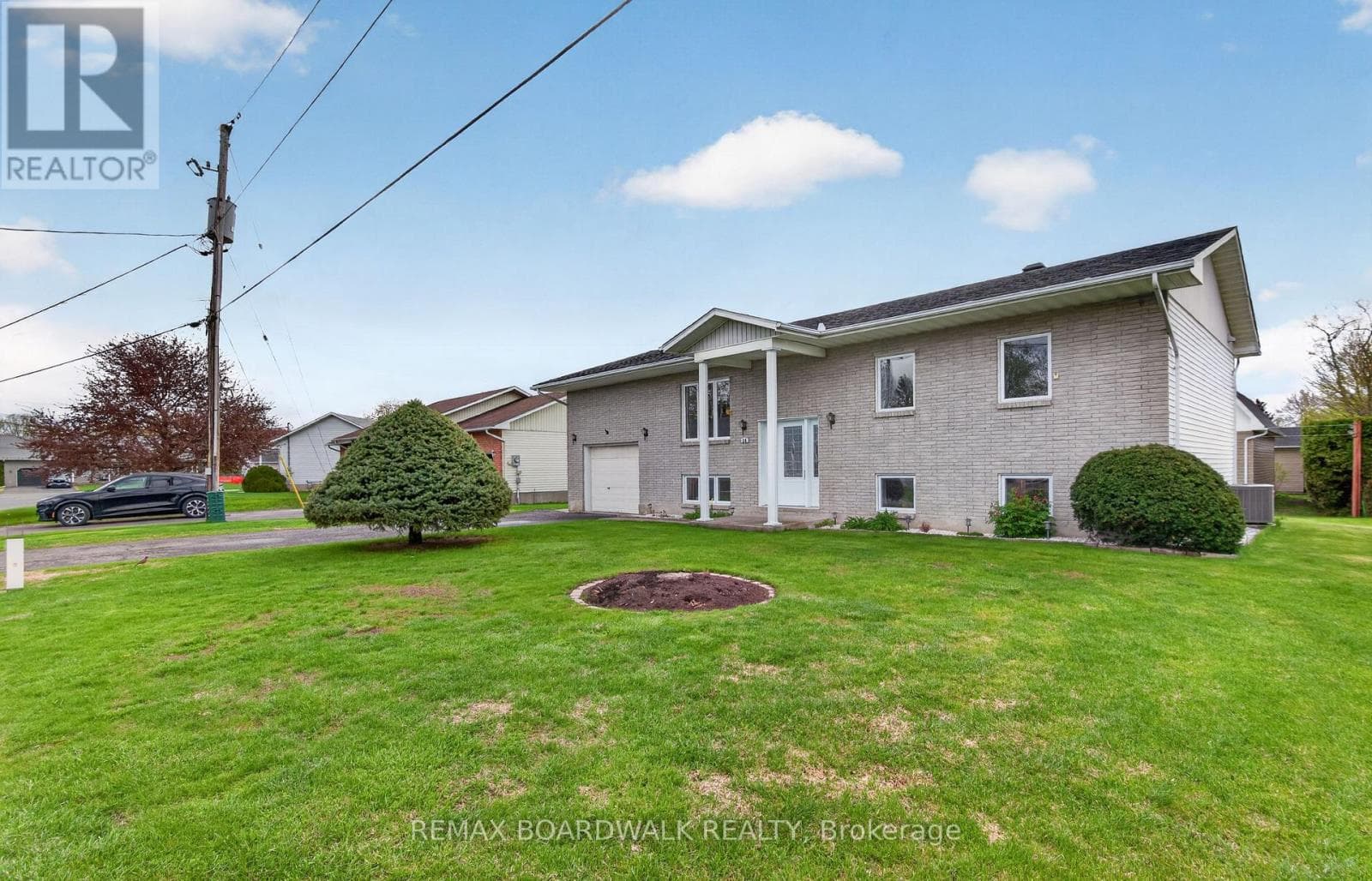 14 ALBERT STREET, Ottawa — photo 2