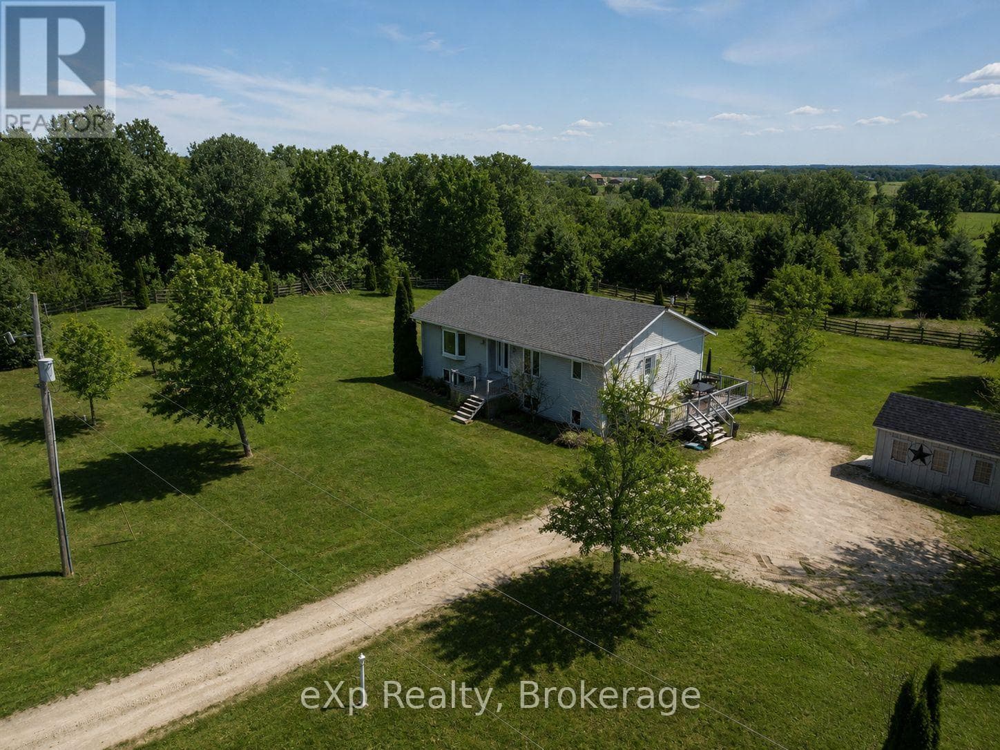 585206 10A SIDE ROAD, OnePoint — photo 2