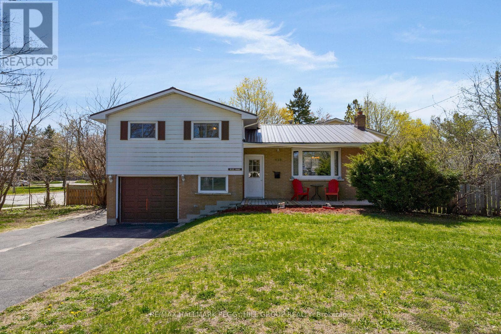 423 MARY STREET in 