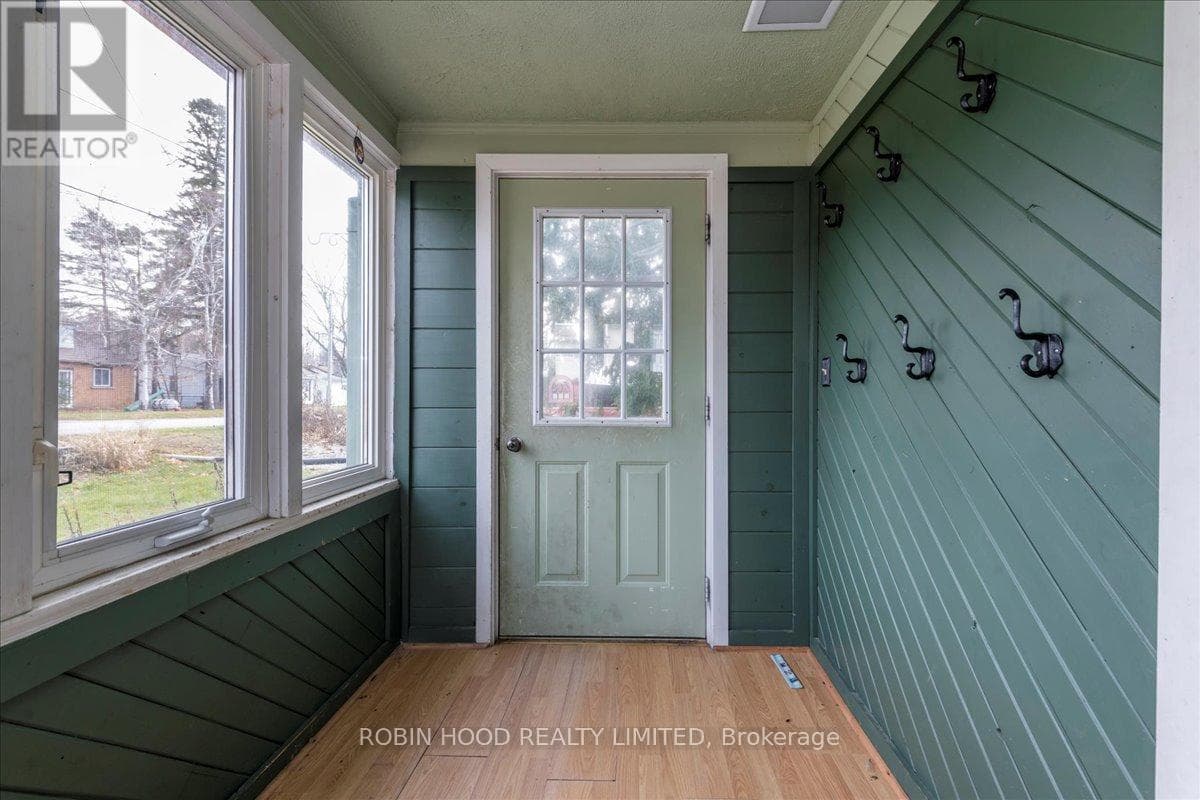 10 LUCY STREET, Toronto — photo 3