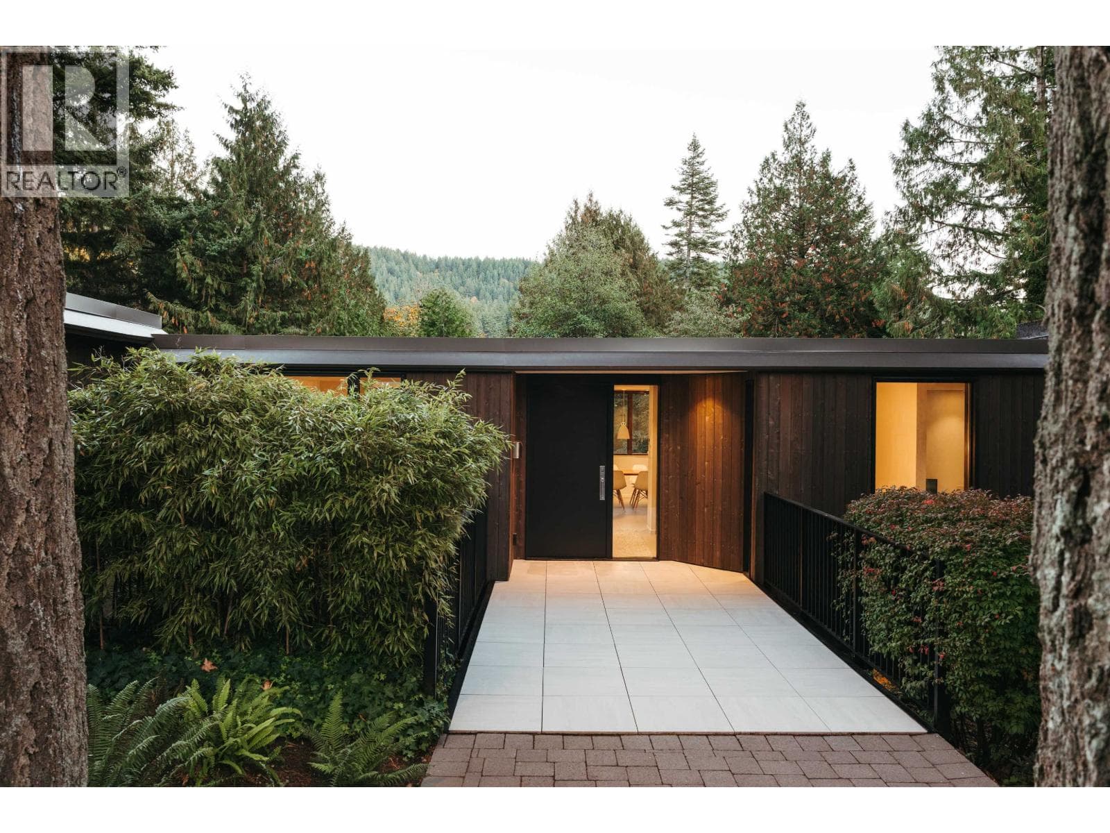 6510 MADRONA CRESCENT in Horseshoe Bay