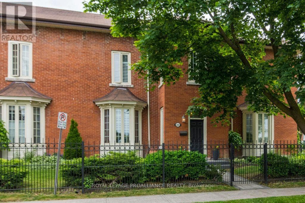 5 - 233 JOHN STREET, Central Lakes — photo 4