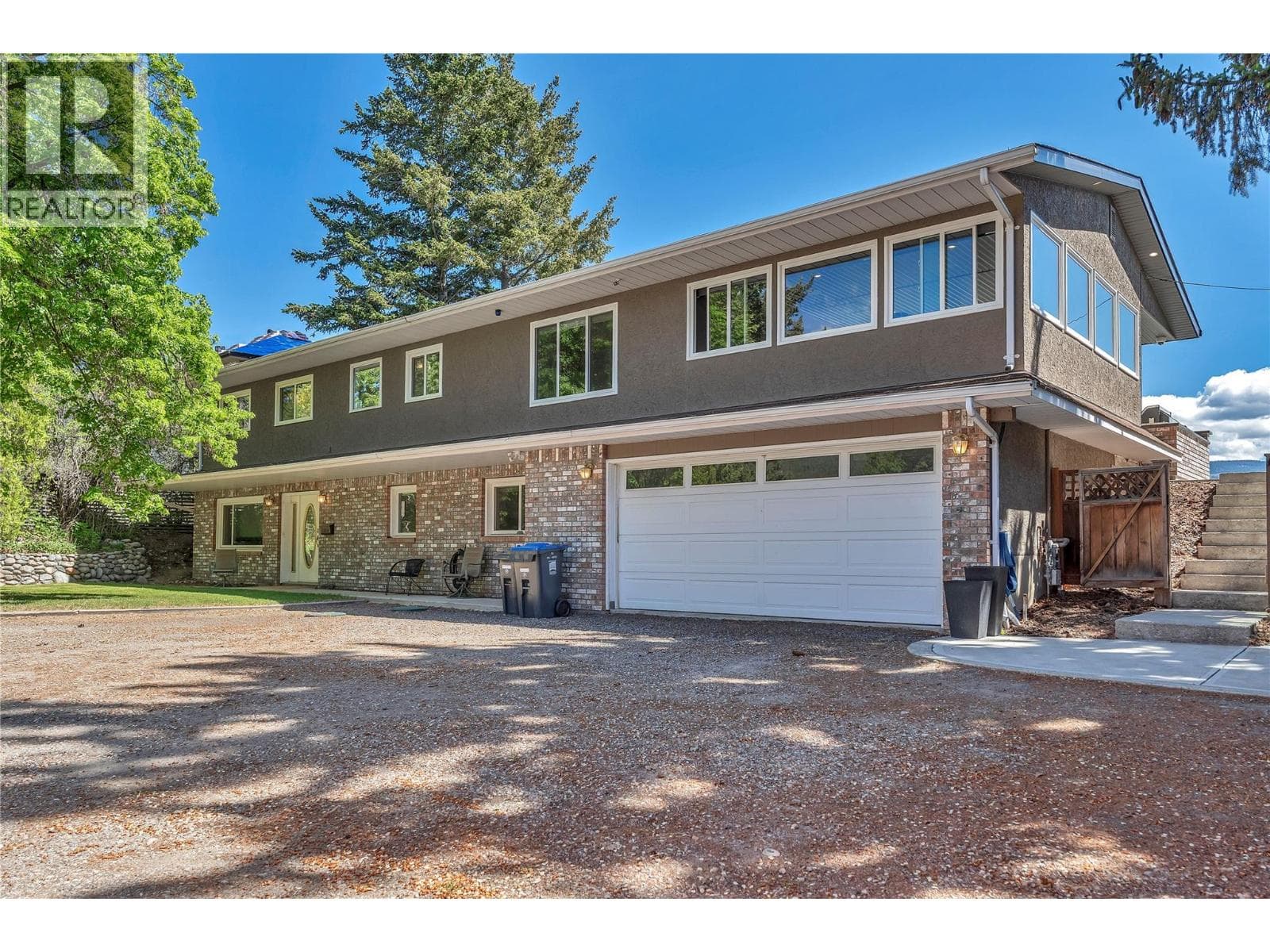 1213 Lambert Drive, Interior REALTORS® — photo 3