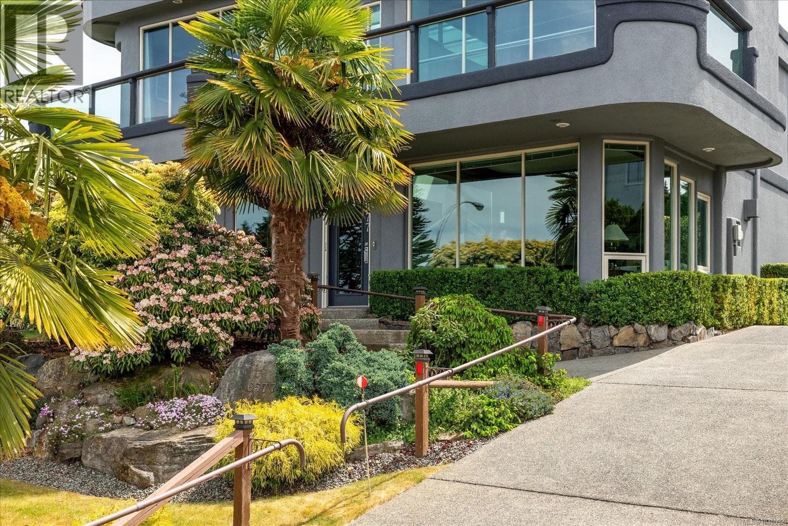 6577 GROVELAND DRIVE, Vancouver Island — photo 3