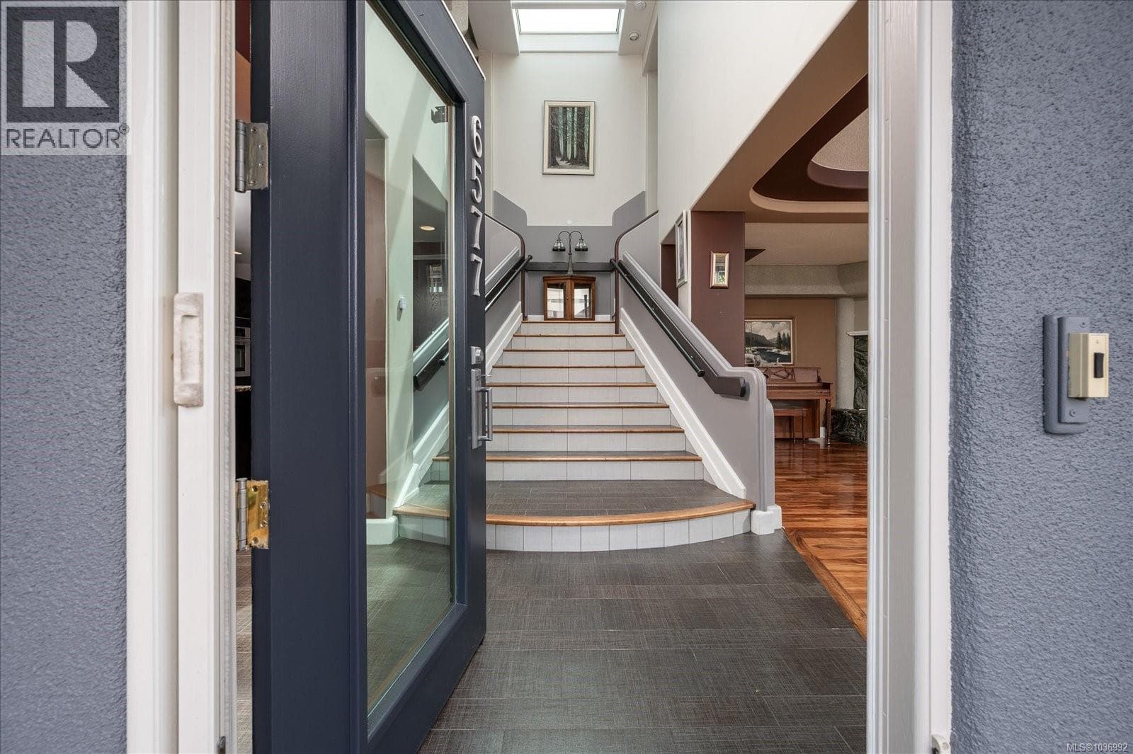 6577 GROVELAND DRIVE, Vancouver Island — photo 5