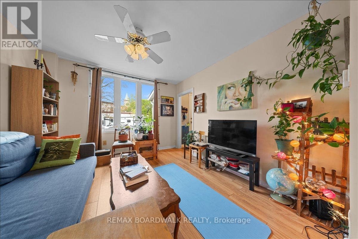204- 206 JEANNE MANCE STREET, Ottawa — photo 4