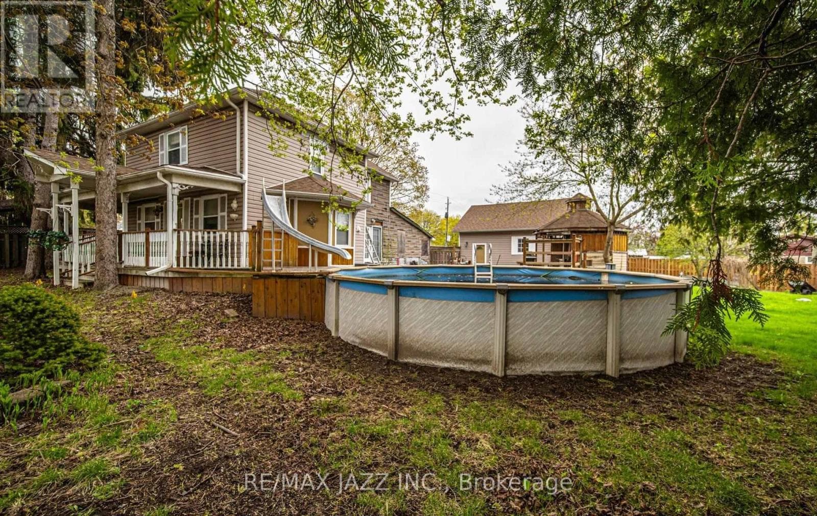 112 HOPE STREET N, Central Lakes — photo 3