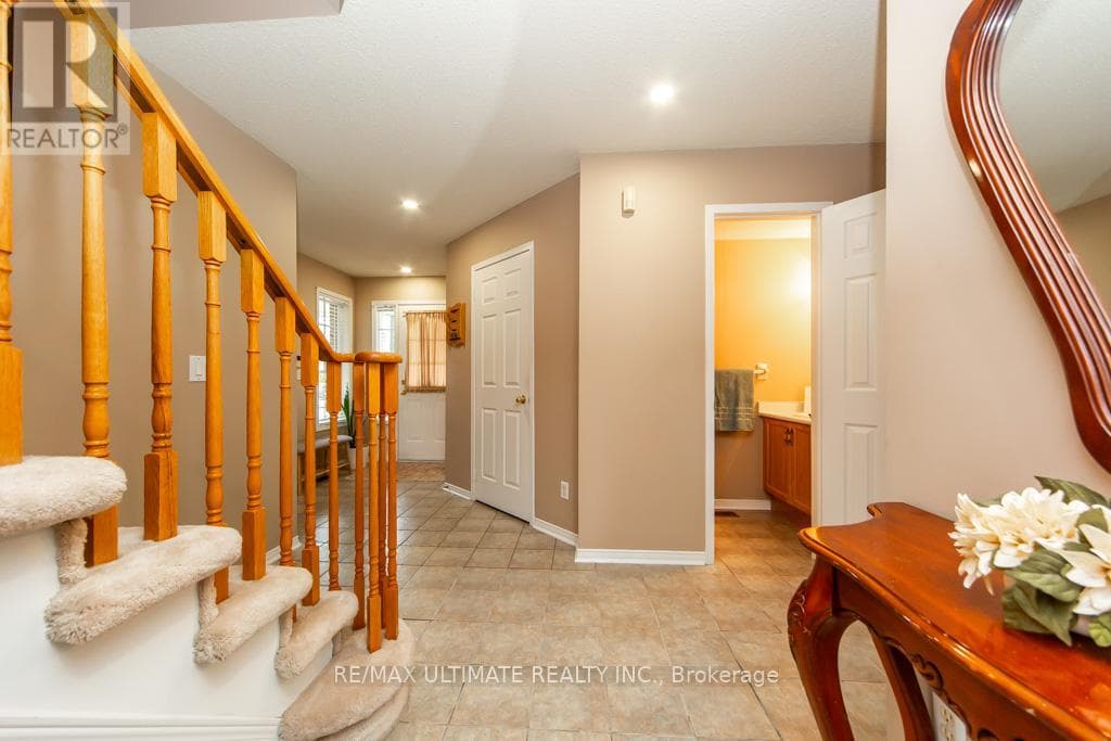 5 TWISS DRIVE, Toronto — photo 4