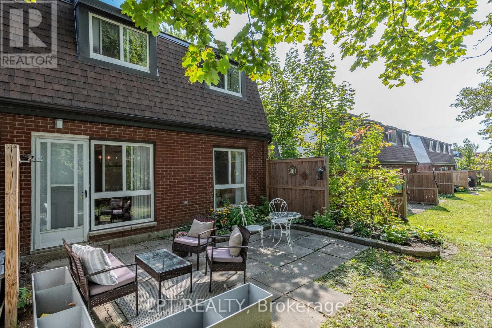 7J - 2080 OGILVIE ROAD, Ottawa — photo 3