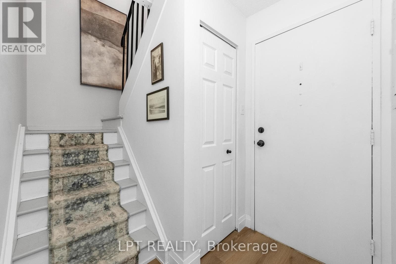 7J - 2080 OGILVIE ROAD, Ottawa — photo 5