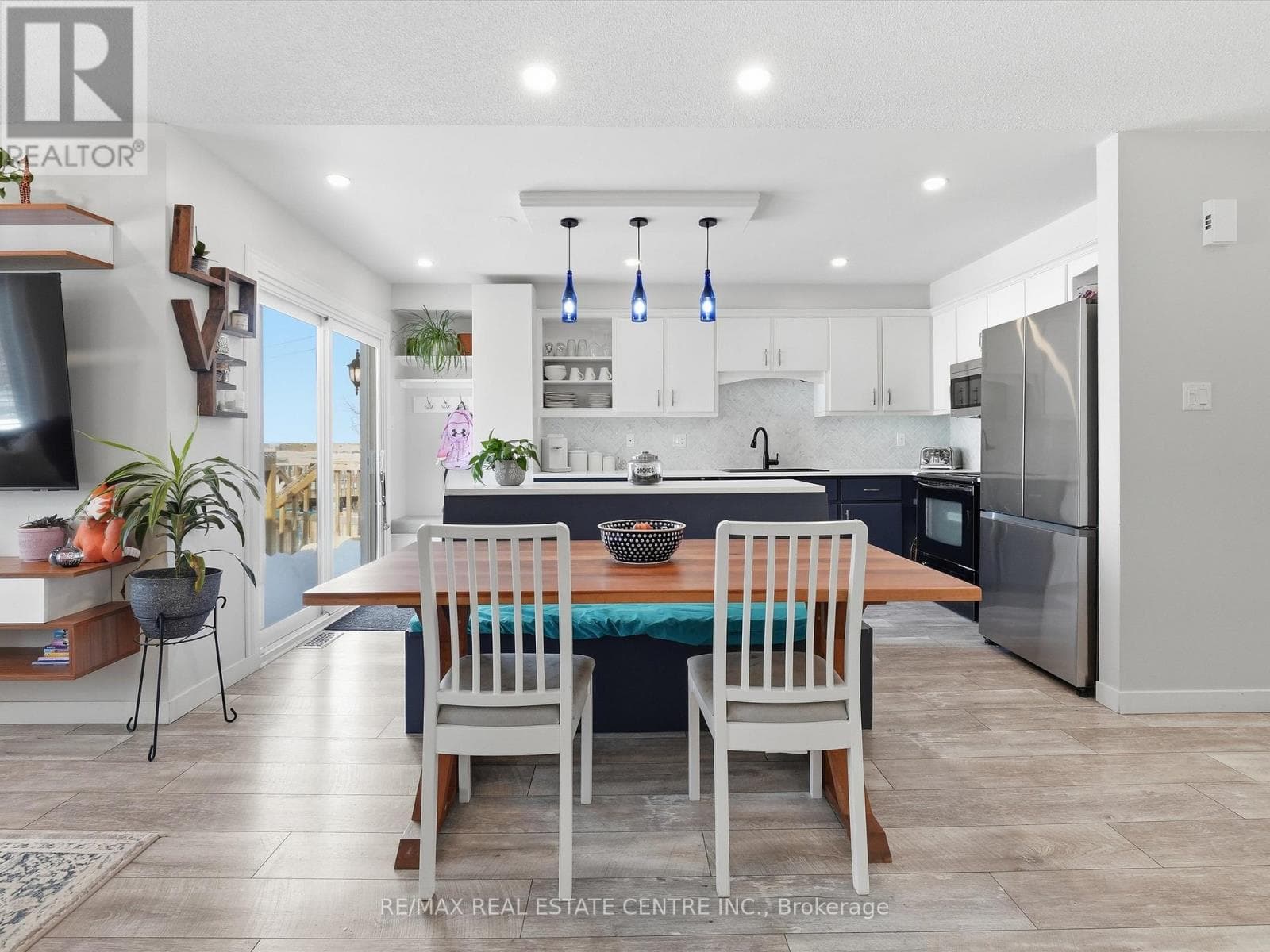318 SHELBURNE PLAZA, Toronto — photo 3