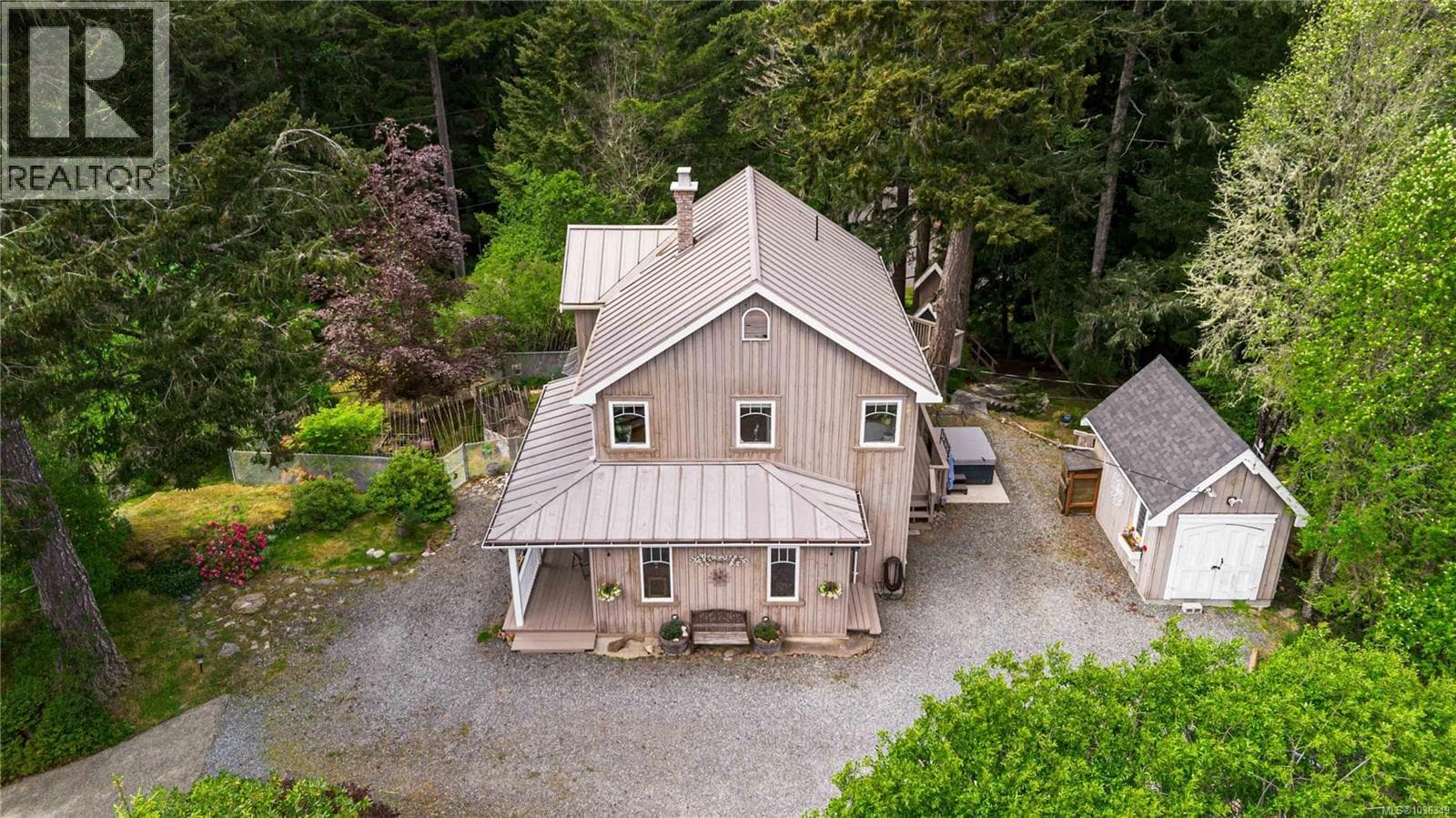 2193 Firwood Pl, Victoria — photo 4