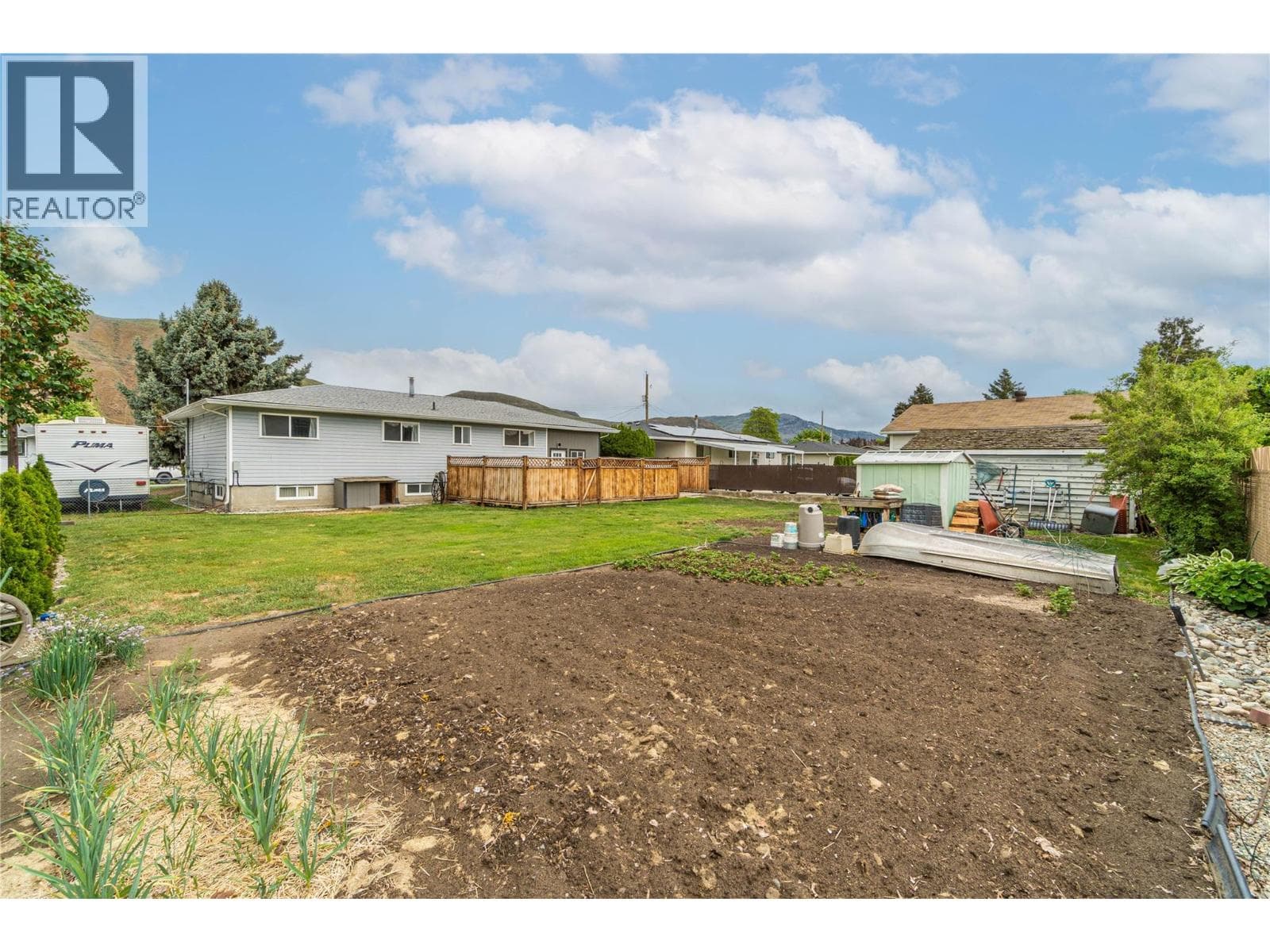 2255 FLEETWOOD AVENUE in 