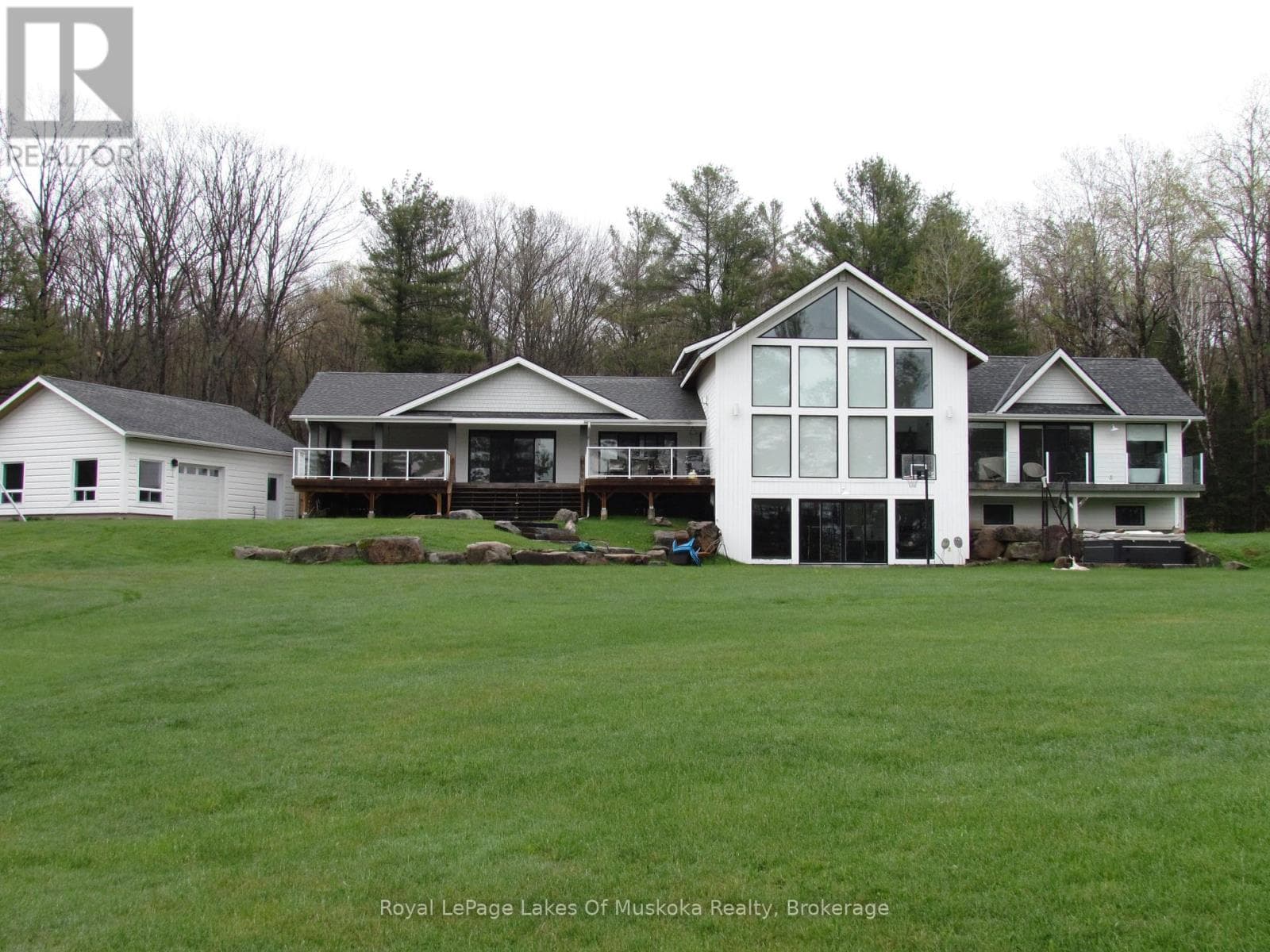 1-1331 SOUTH MONCK DRIVE, OnePoint — photo 2