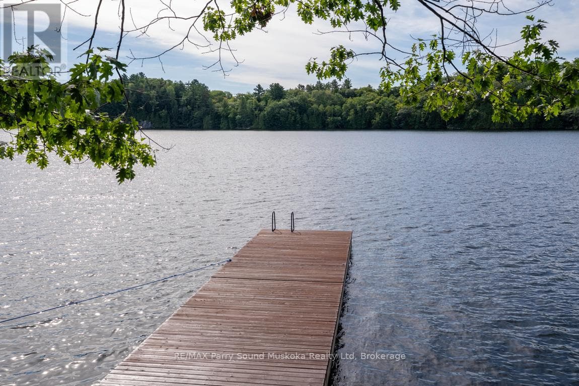 32A STERNER DRIVE, OnePoint — photo 4