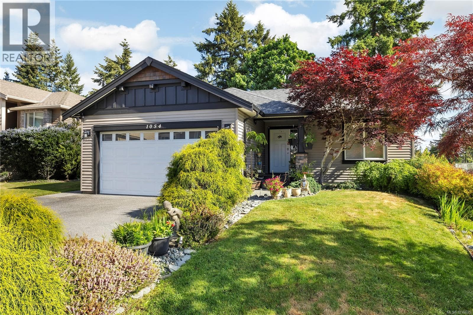 1054 SOUTHWOOD DRIVE in 