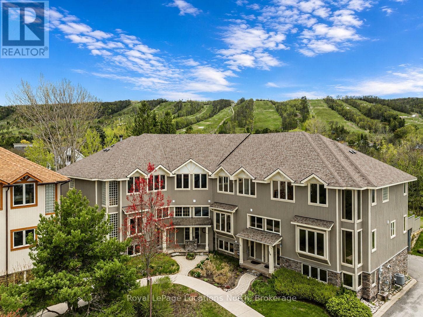 16 - 224 BLUESKI GEORGE CRESCENT in 