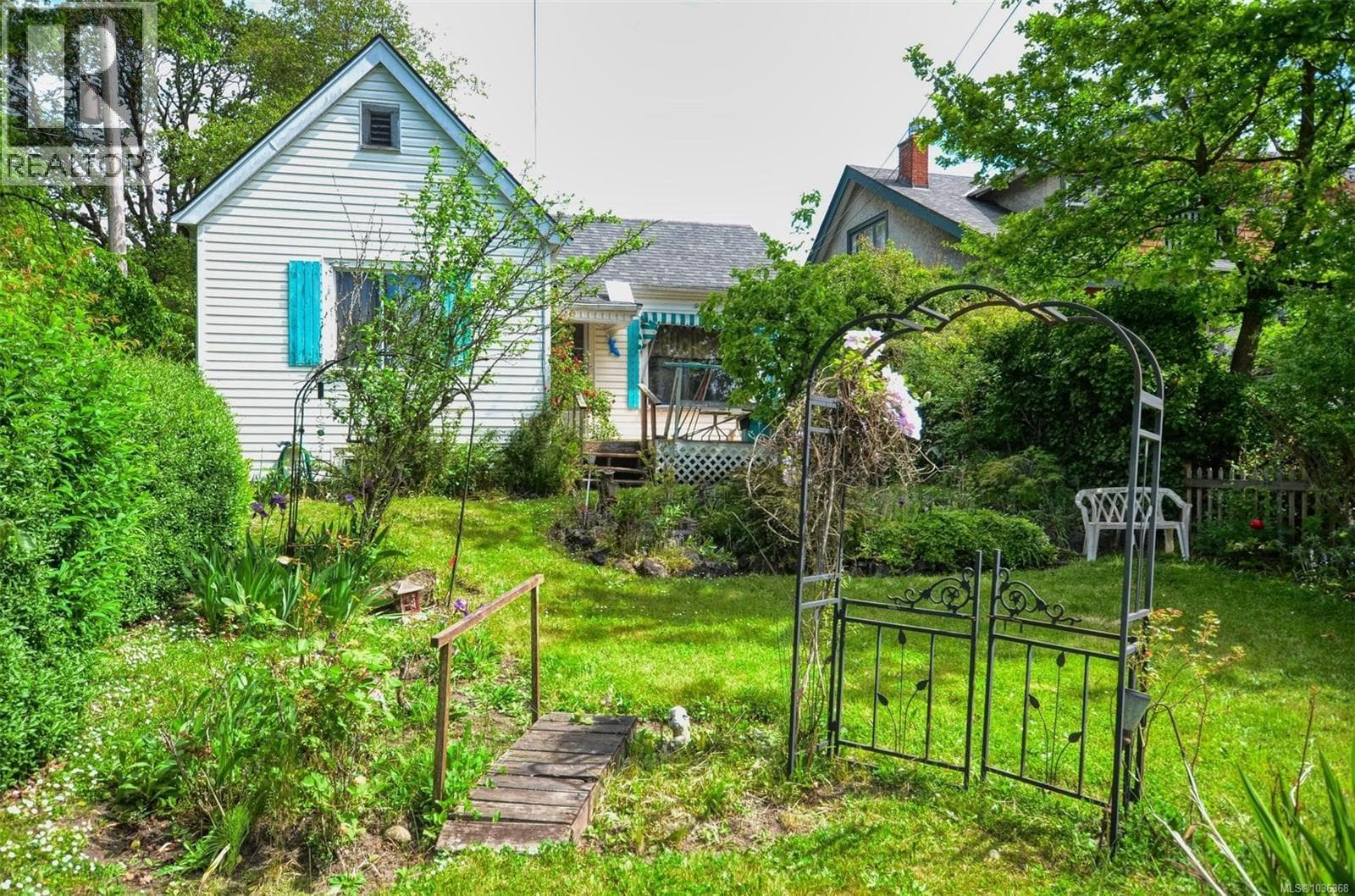 90 OBED AVENUE, Victoria — photo 5