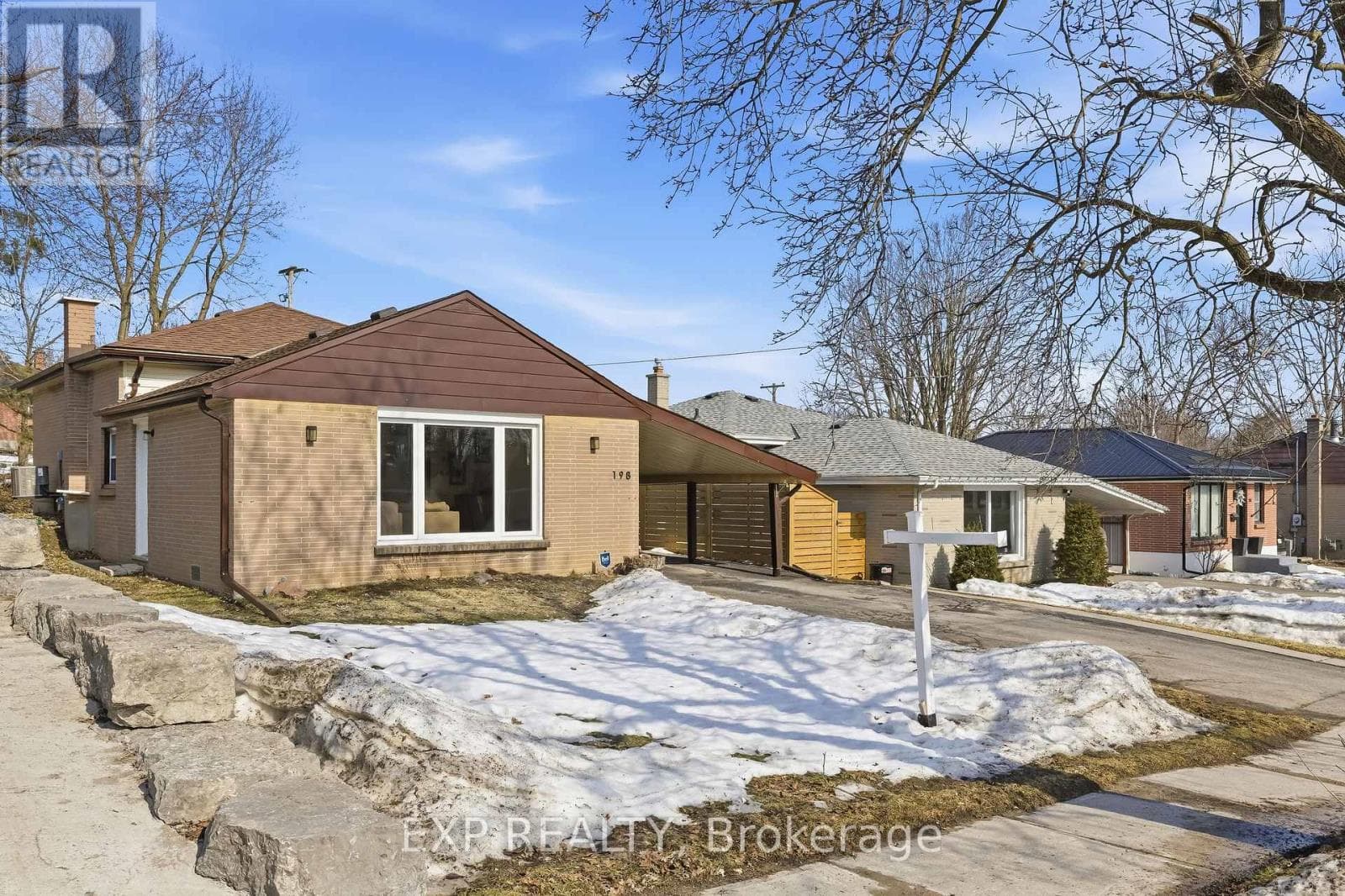 198 SHELBOURNE STREET, Toronto — photo 3