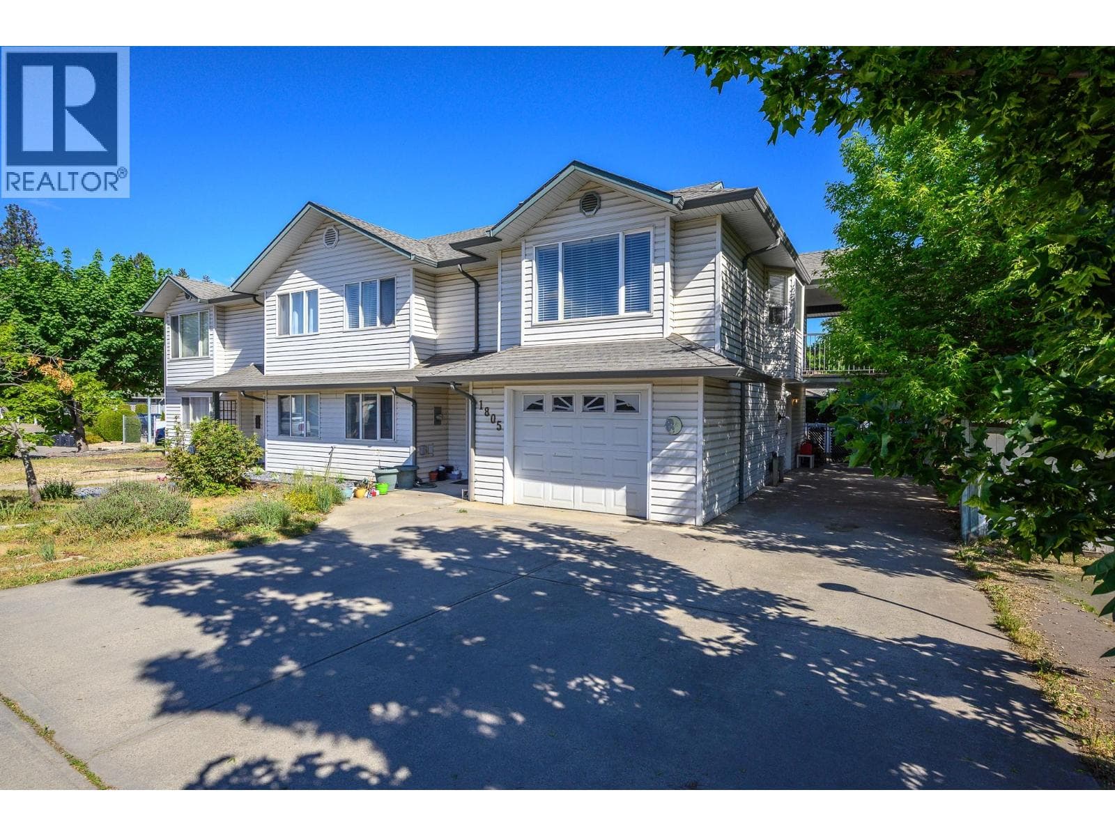 1805 47 AVENUE in 