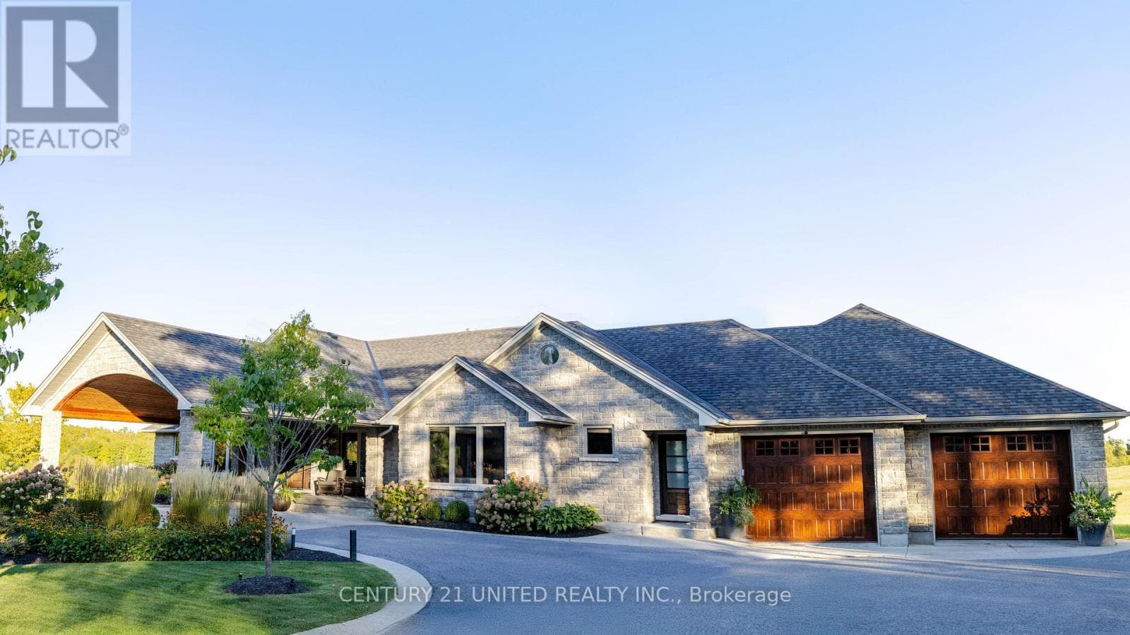 7 MAPLEHILL DRIVE, Central Lakes — photo 3