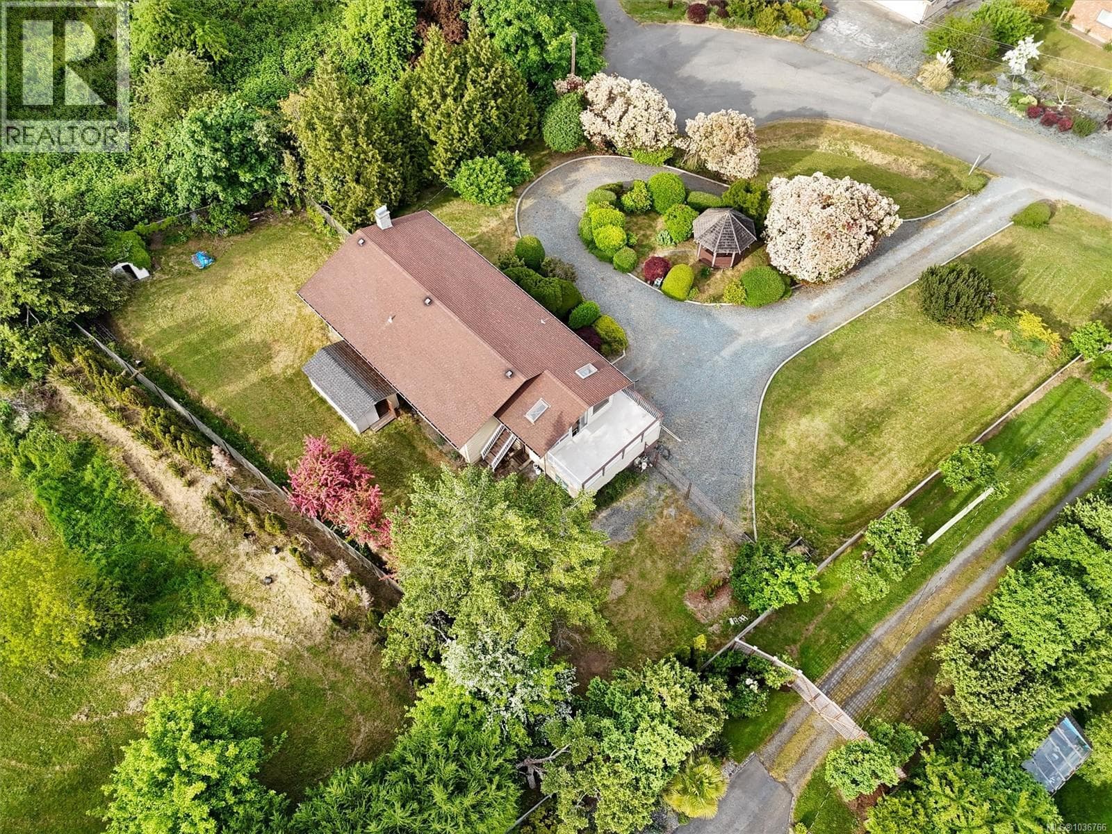 1421 Seaspray Blvd, Vancouver Island — photo 5