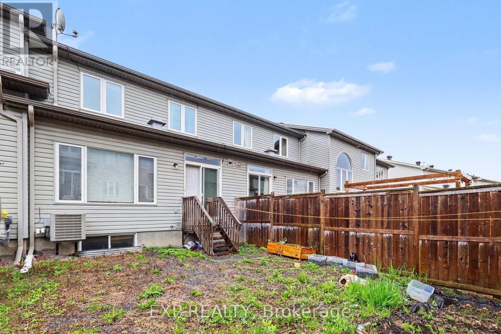 273 ROLLING MEADOW CRESCENT, Ottawa — photo 2