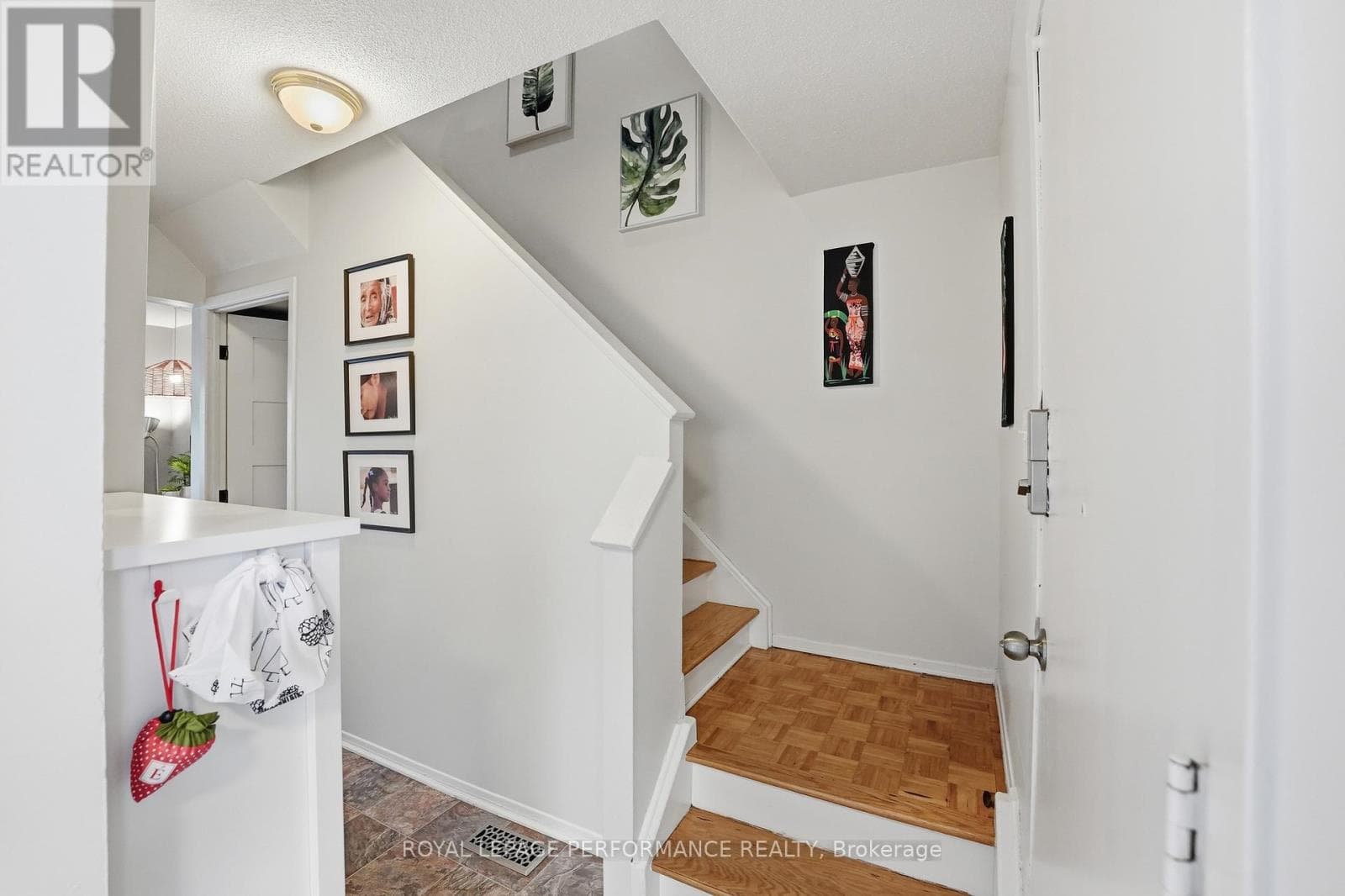 1767 TRAPPIST LANE, Ottawa — photo 5
