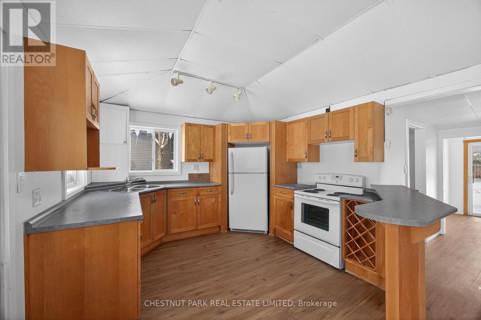 3410 BEACHVIEW AVENUE, Toronto — photo 3