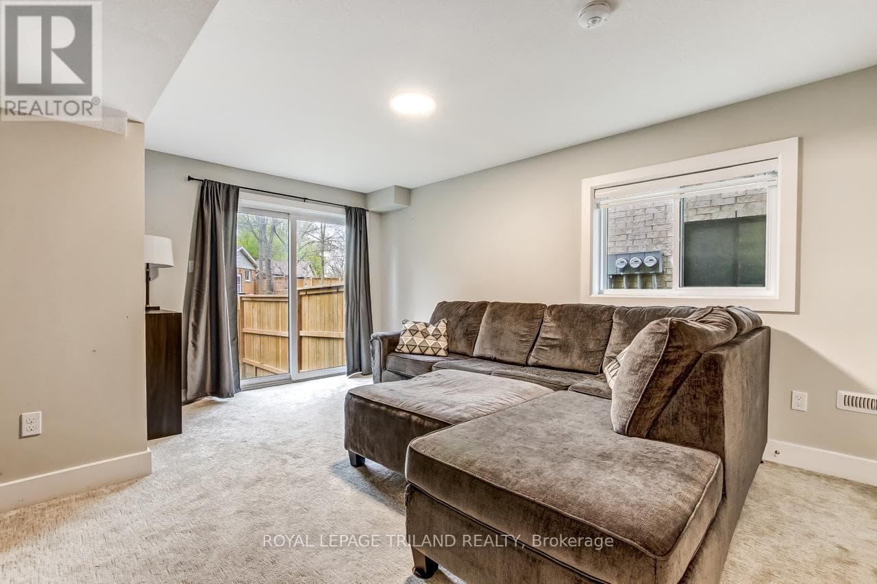 62 - 601 LIONS PARK DRIVE, London and St. Thomas — photo 5