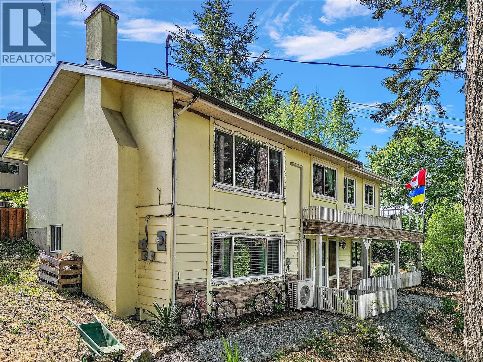 6864 East Saanich Rd, Victoria — photo 5