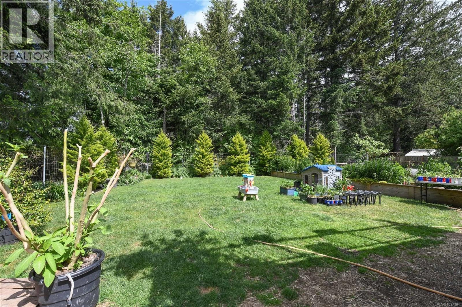 2126 Cypress Rd, Vancouver Island — photo 4