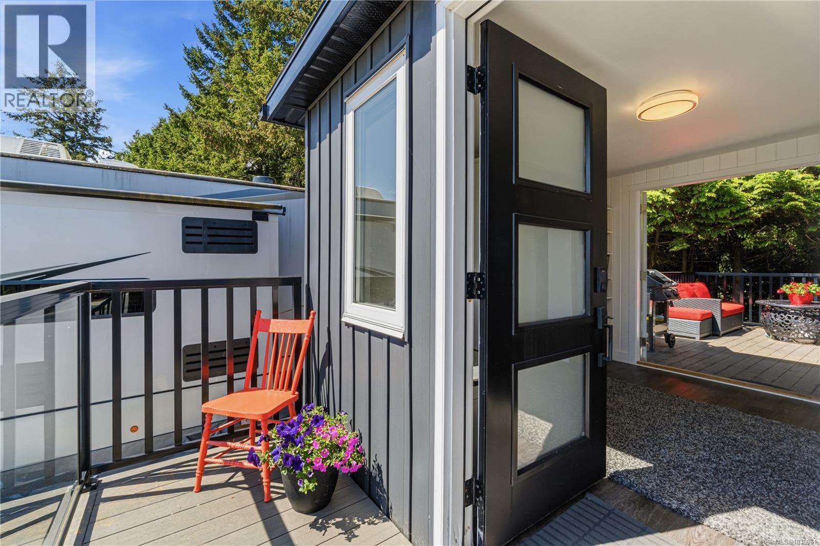 1116 Woss Lake Dr SE, Vancouver Island — photo 4