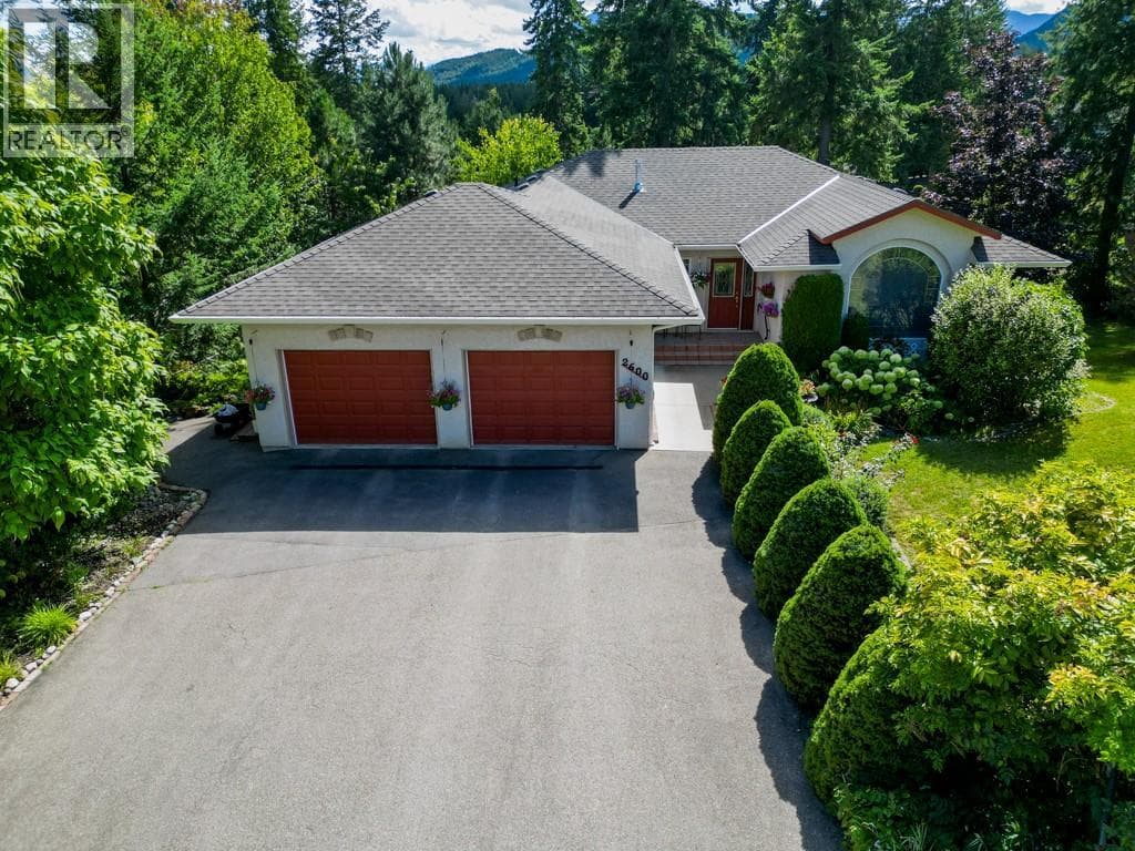 2600 FAIRWAY PLAZA in 