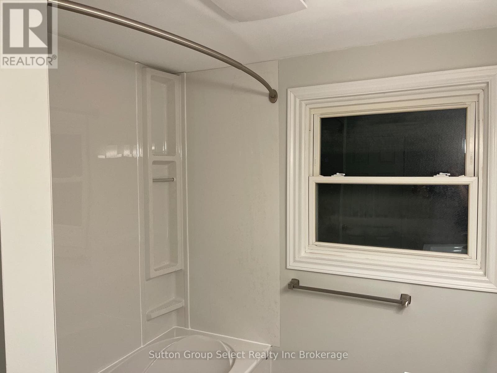 100 FINKLE STREET, Woodstock-Ingersoll-Tillsonburg — photo 4