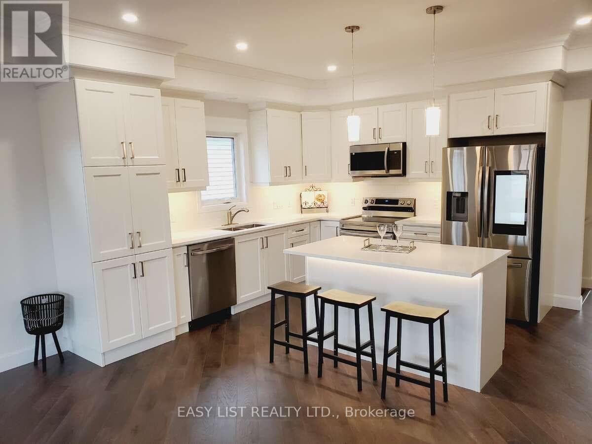 176 JEAN DRIVE, Toronto — photo 2