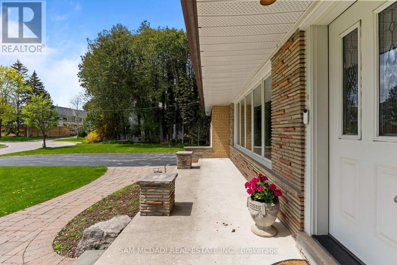 521 VANESSA CRESCENT, Toronto — photo 3