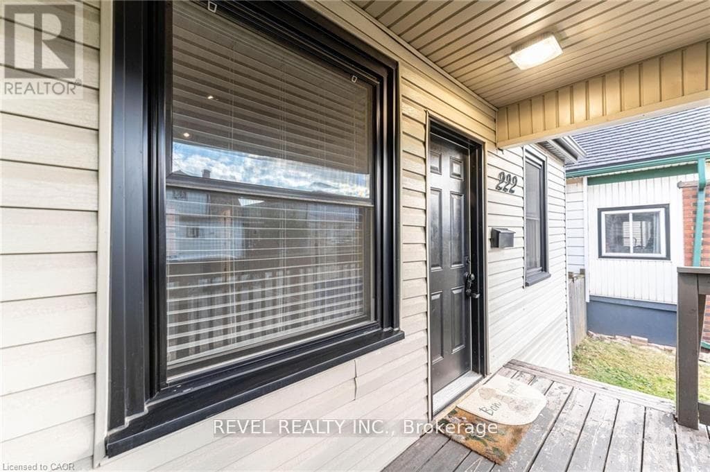 222 KENSINGTON AVENUE NORTH, Toronto — photo 3