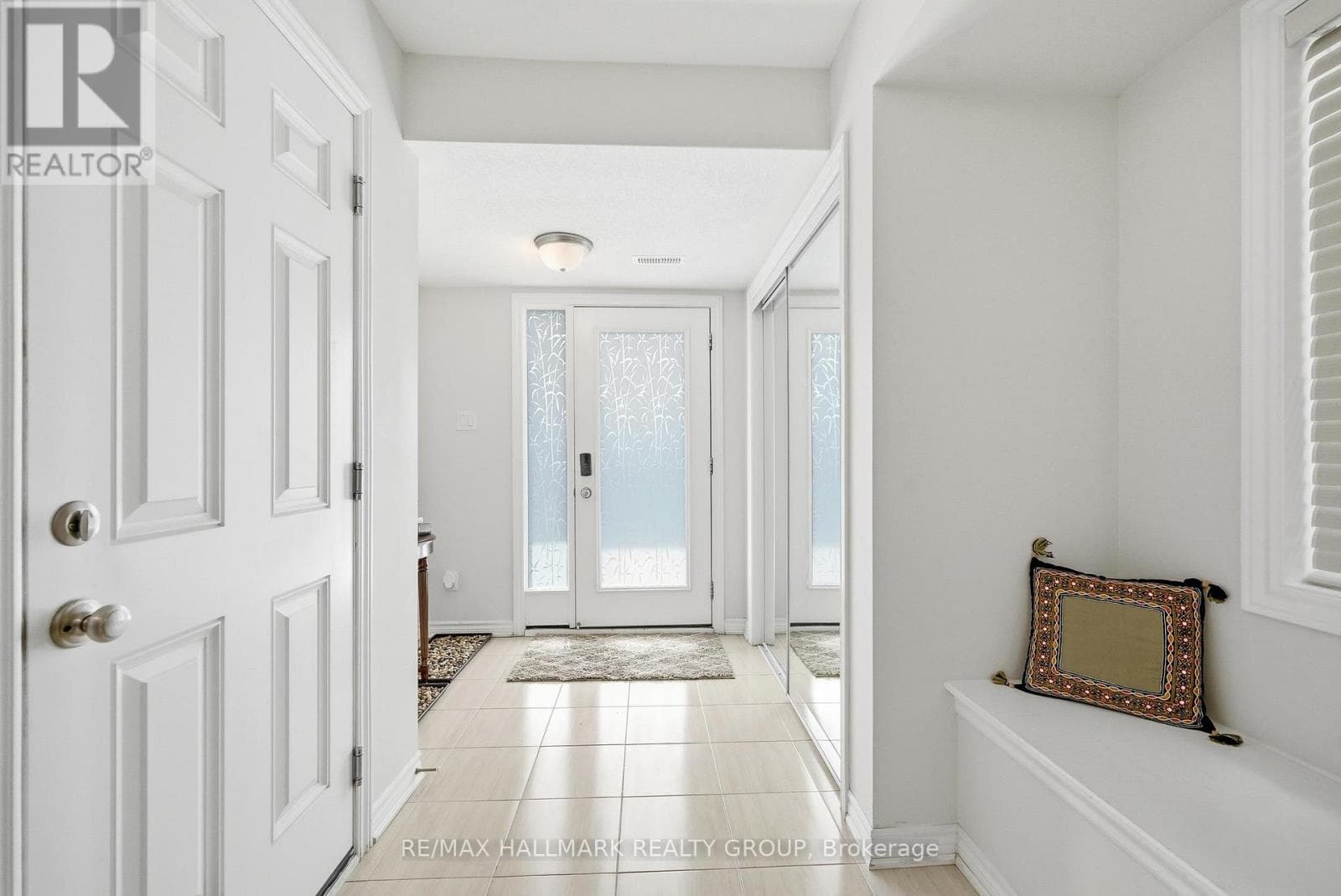 224 CLINTONIA STREET, Ottawa — photo 3
