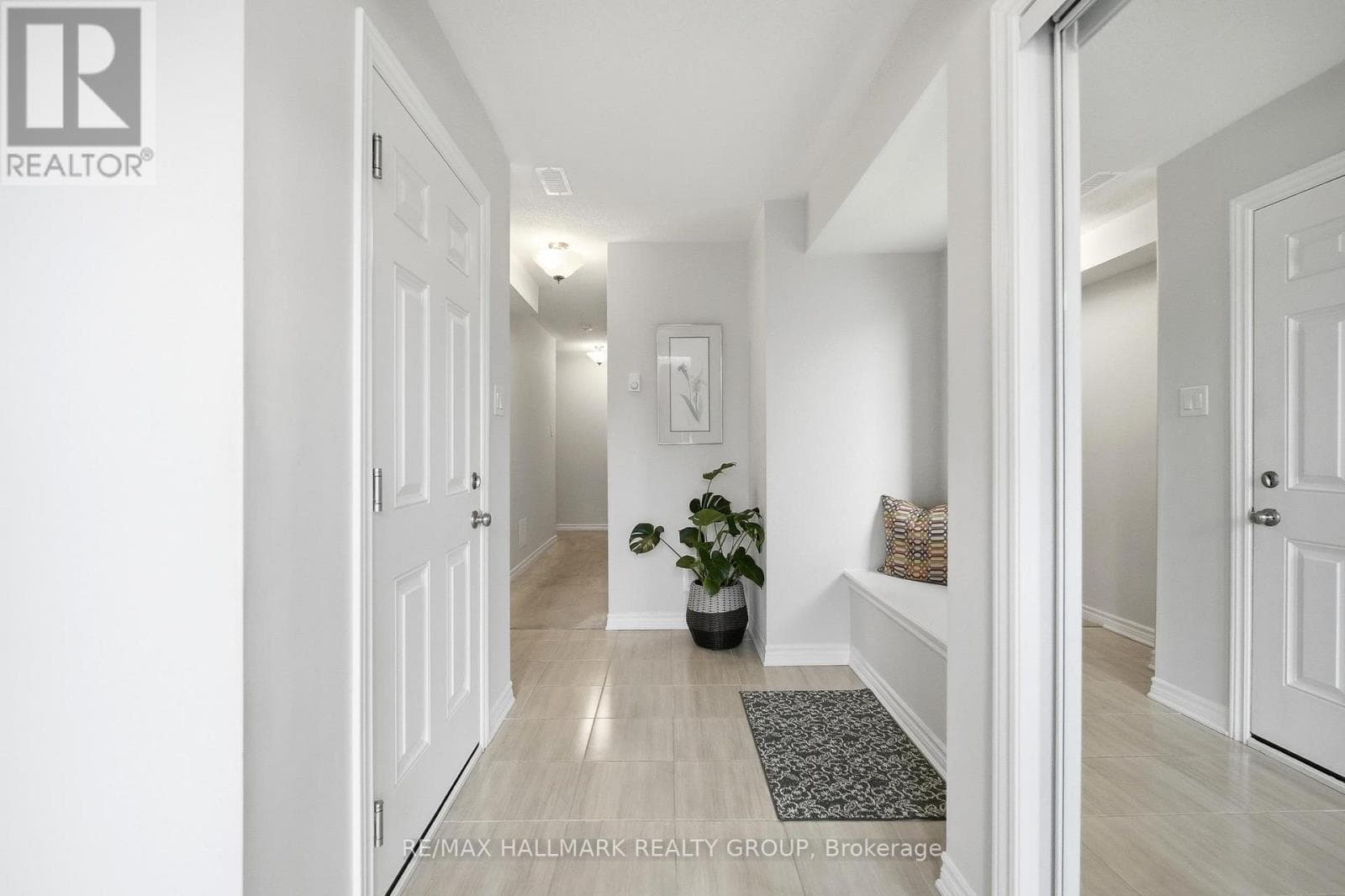 88 FEATHERTOP LANE, Ottawa — photo 2