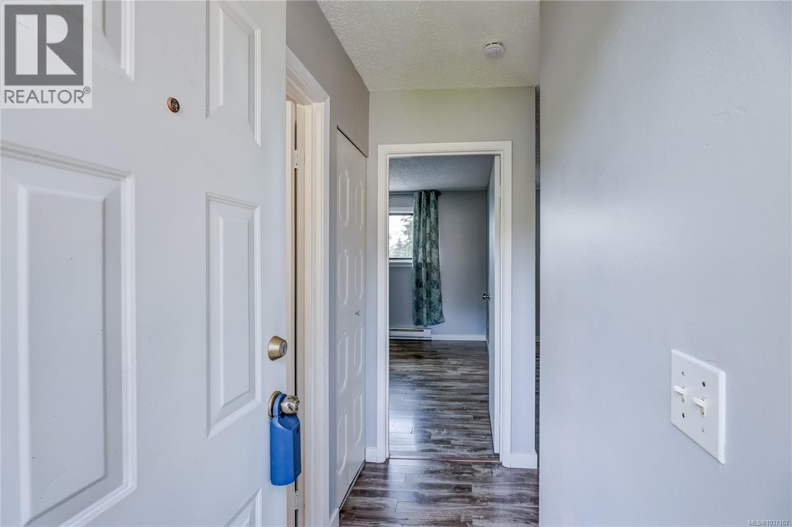 40 25 Pryde Ave, Vancouver Island — photo 2