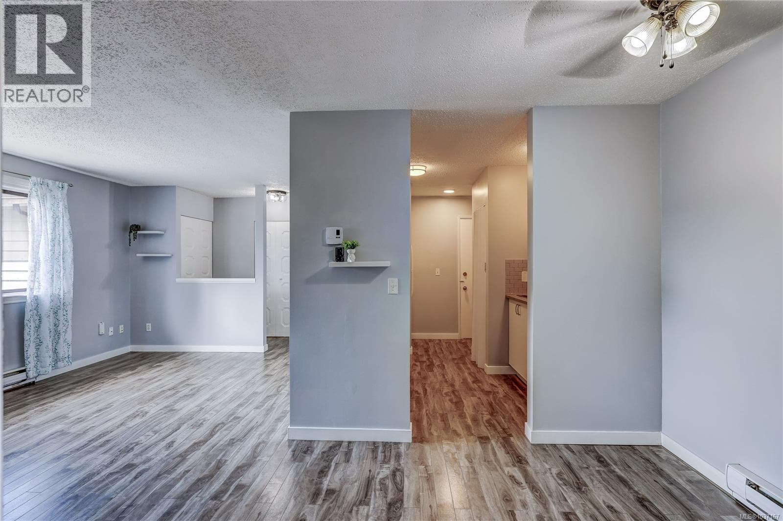 40 25 Pryde Ave, Vancouver Island — photo 3