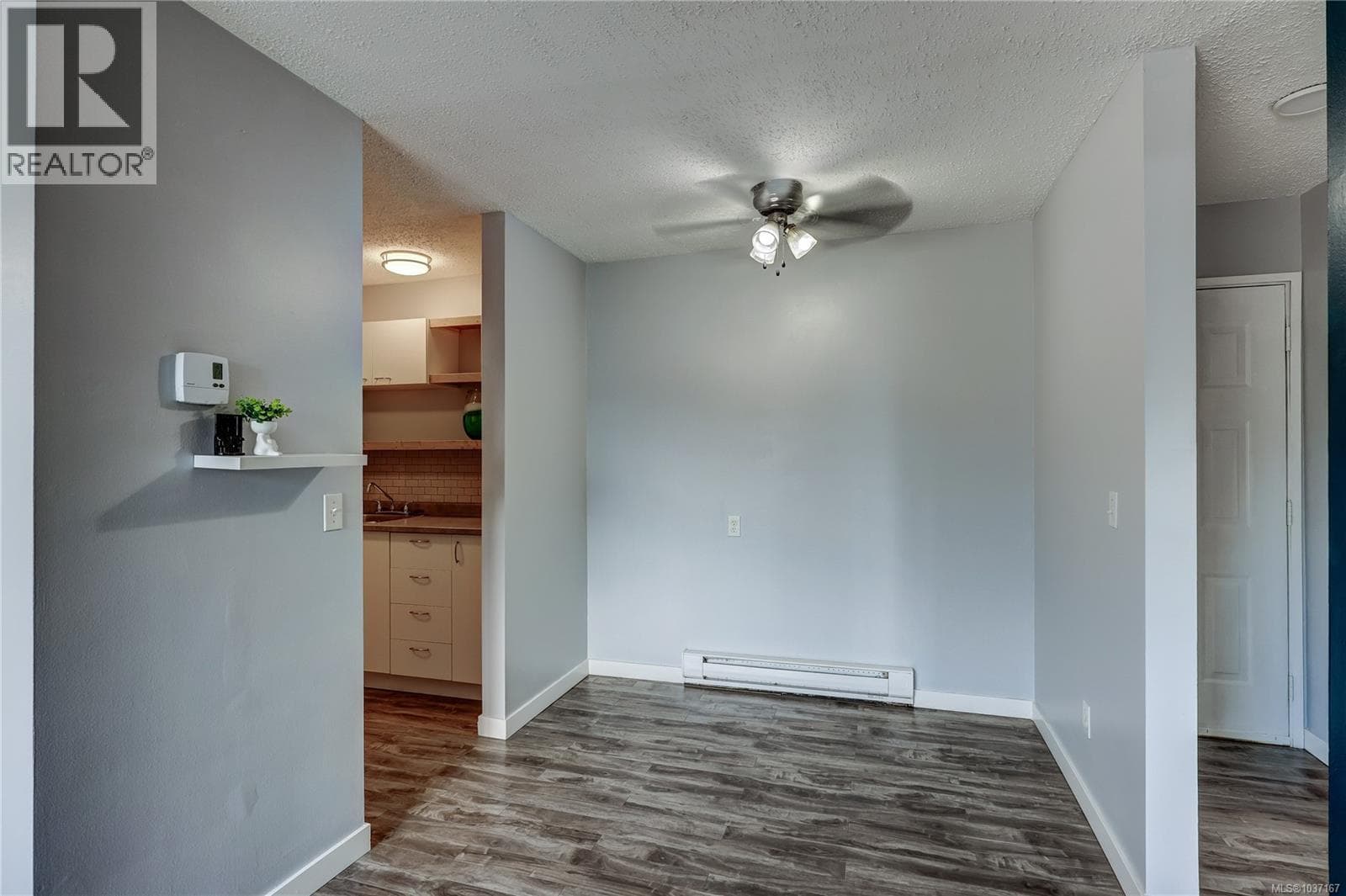 40 25 Pryde Ave, Vancouver Island — photo 4