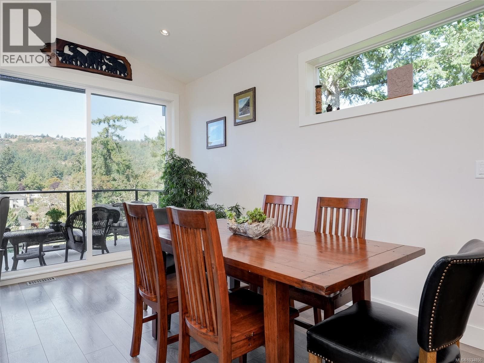 2448 Prospector Way, Victoria — photo 2