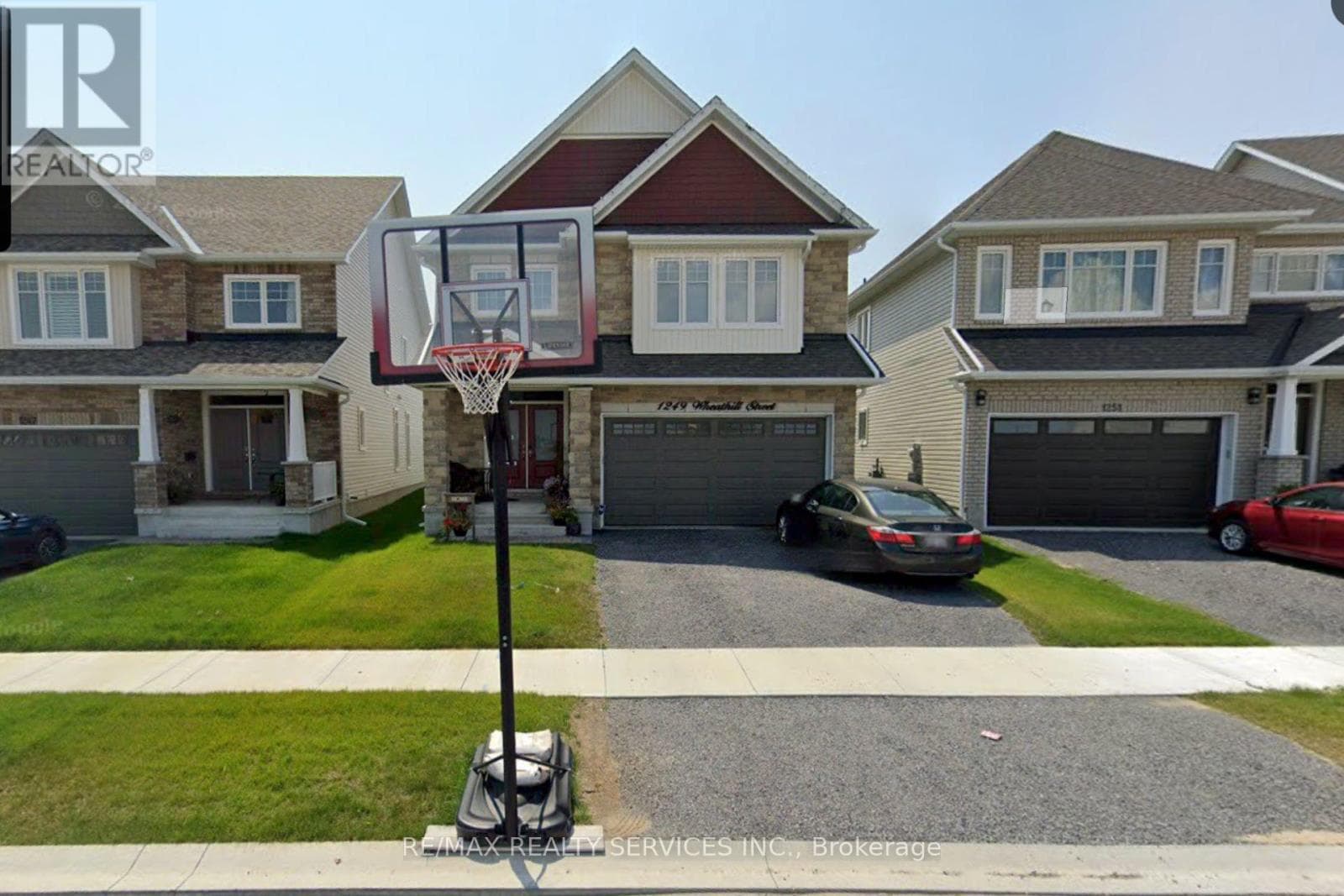 1249 WHEATHILL STREET in Gardiners / Meadowbrook