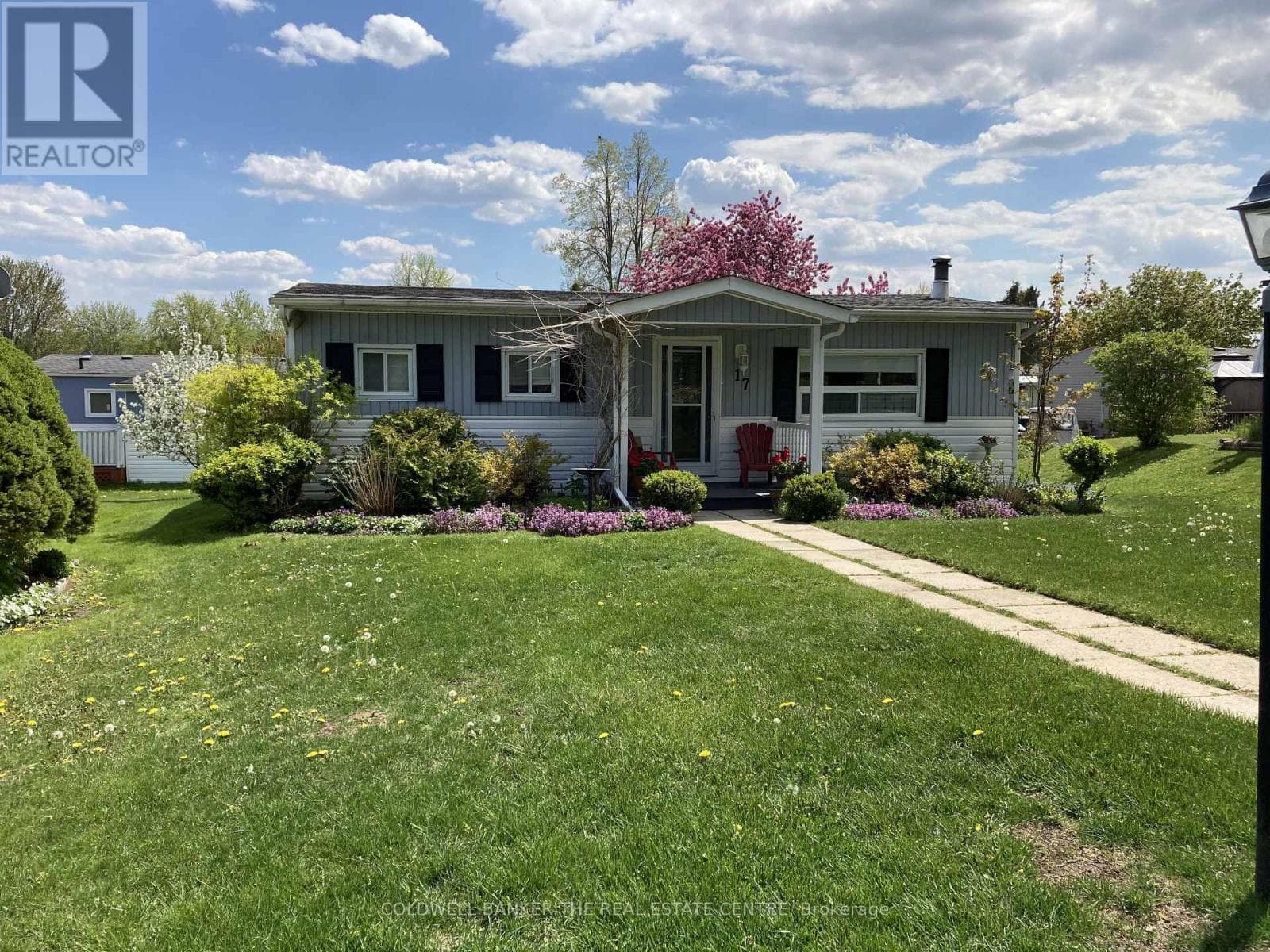 17 TREFOIL DRIVE in 