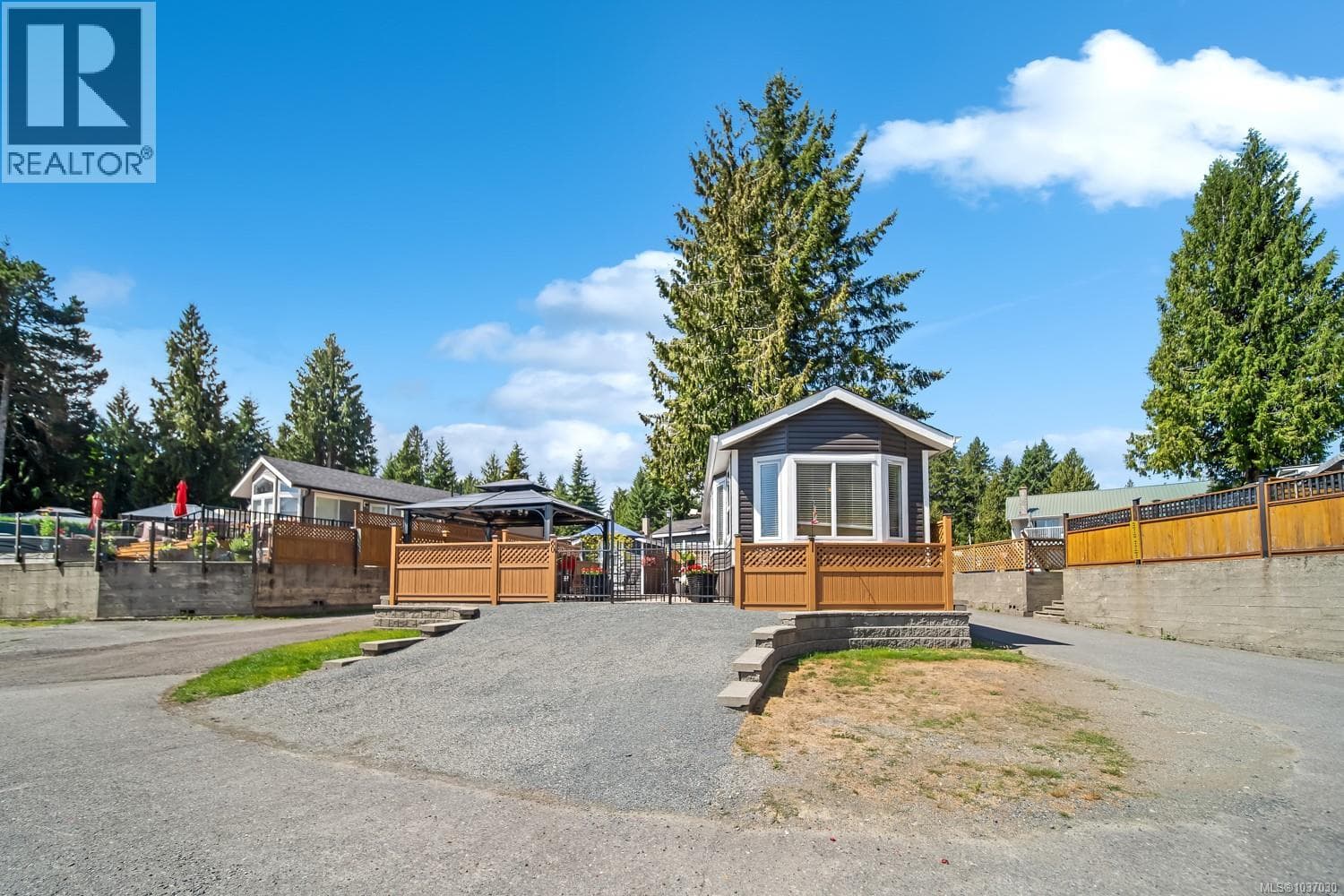 60 8389 Sa-Seen-Os Rd, Vancouver Island — photo 5